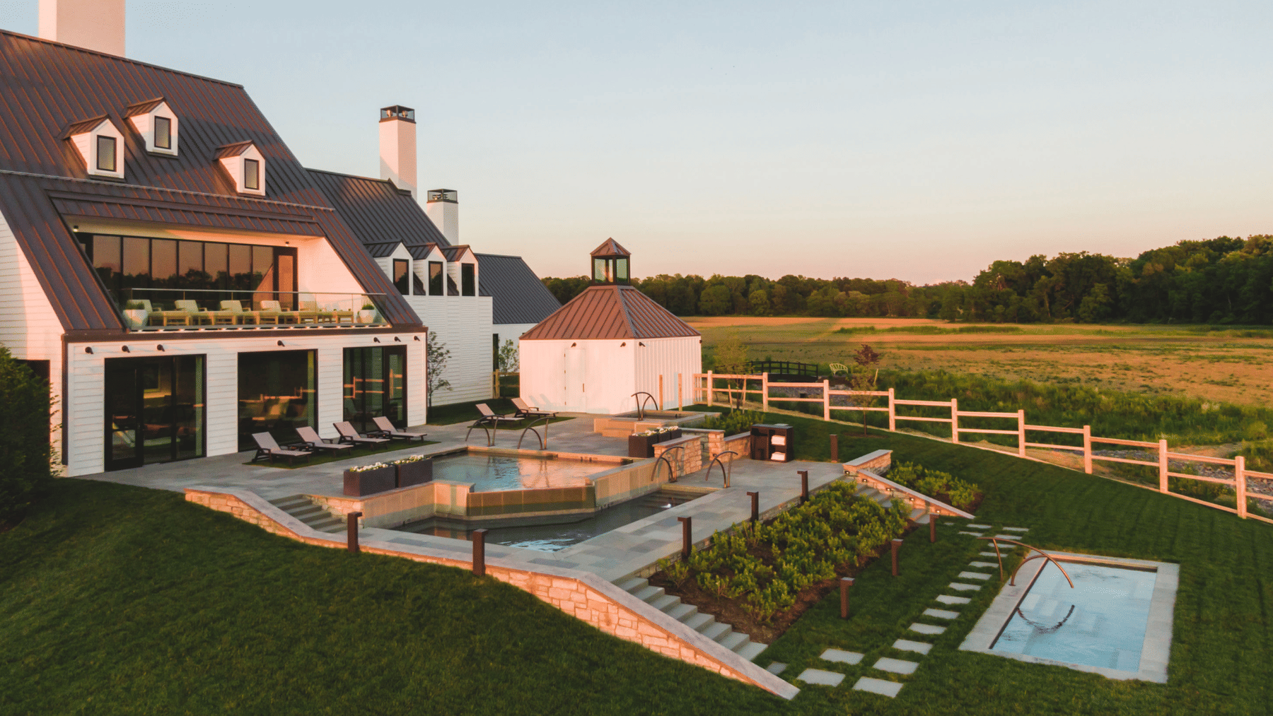 aurora inn and spa