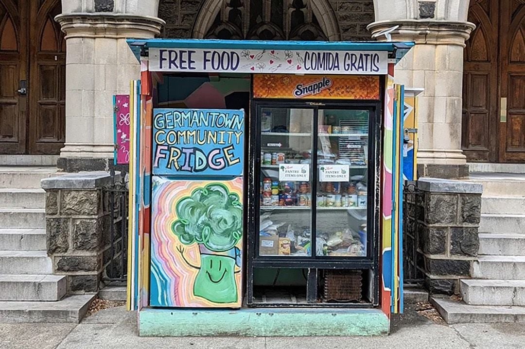 Stocking community pantries and fridges