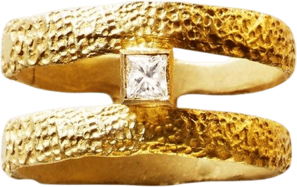 Roxy Graphic Diamond Gold Ring