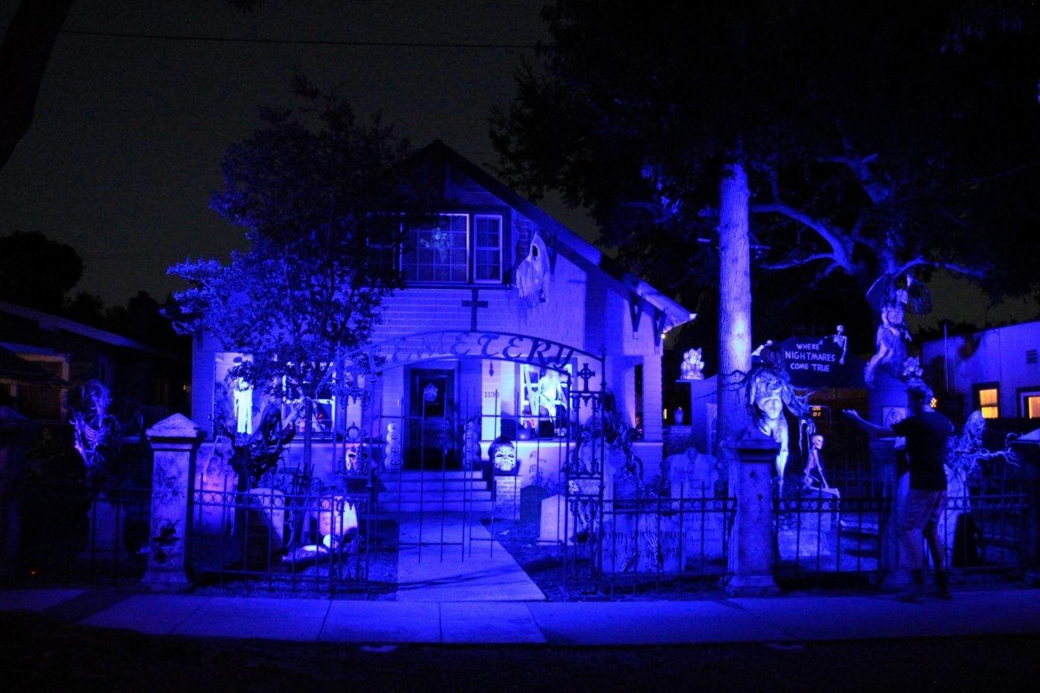Admiring the Halloween decorations from the set designers of Los Angeles