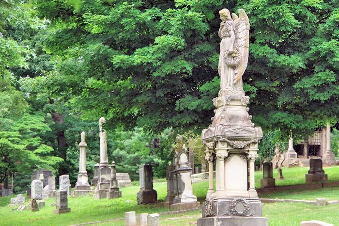 Riverside Cemetery Walking Tour
