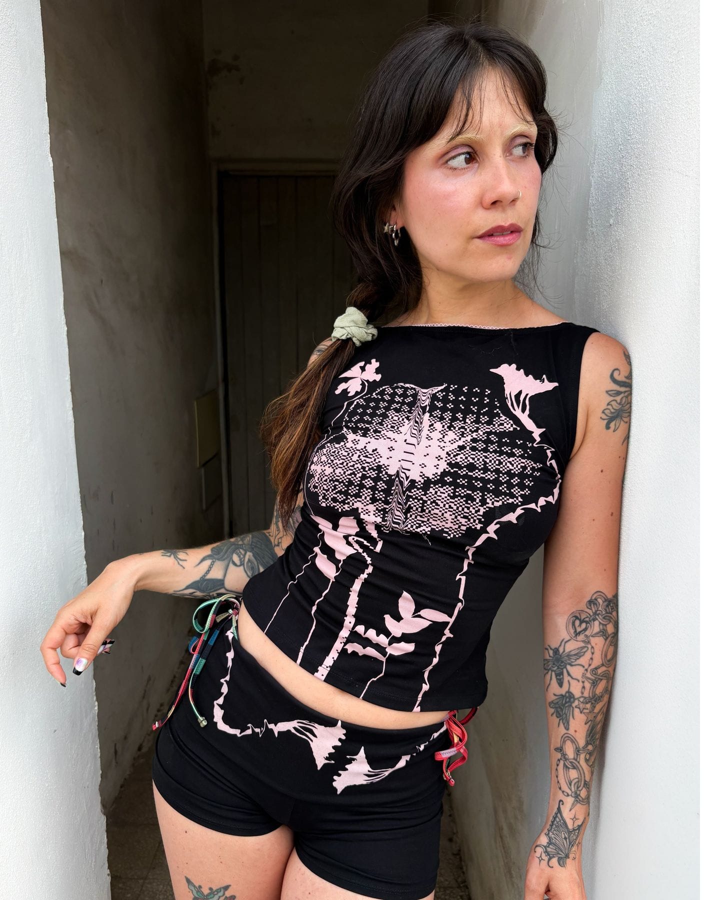Geraniums Black top (CAMILA MALDONADO)