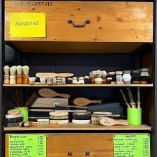 Handmade Brushes at 1001 Kefe