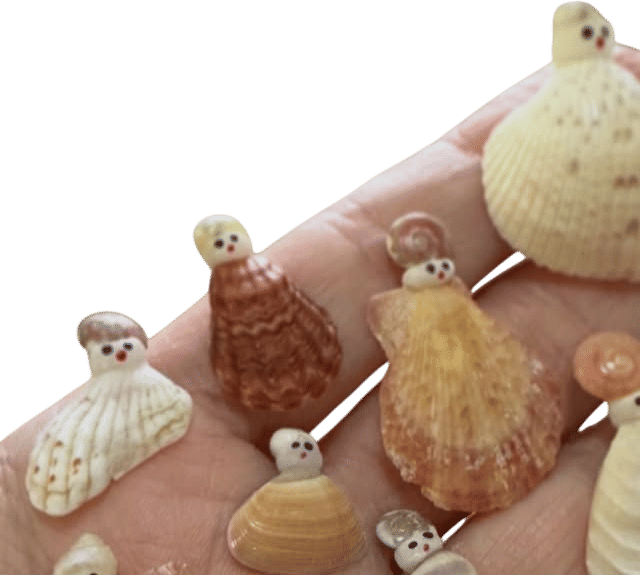 Kao Hanada shell dolls