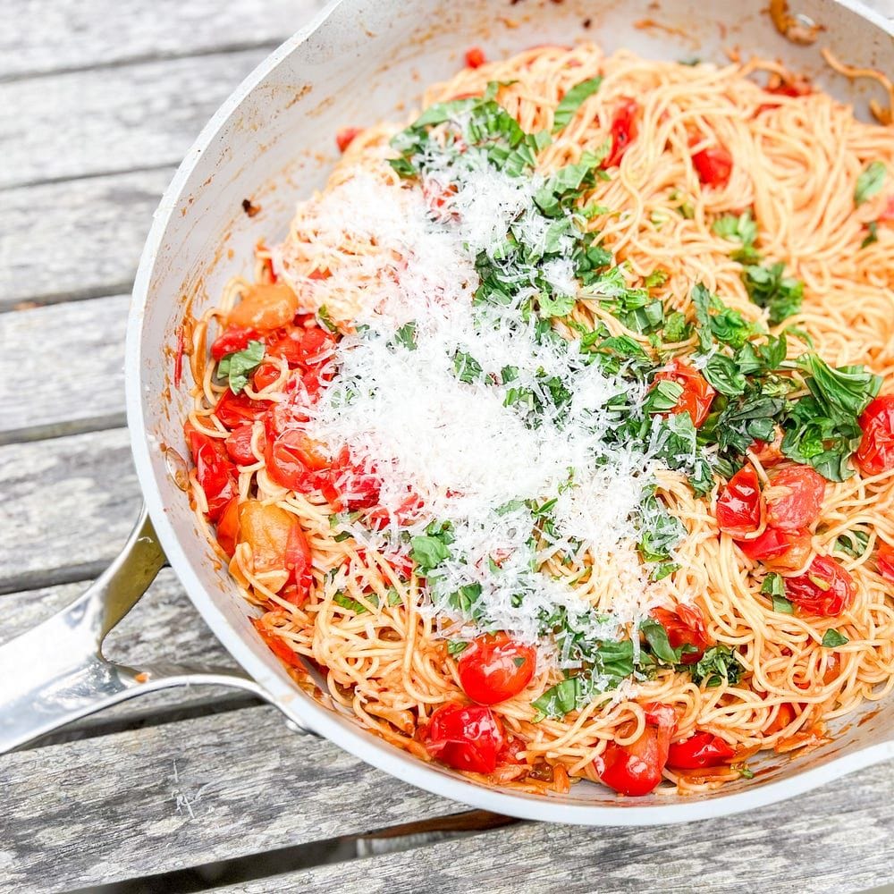 tiny tomato pasta