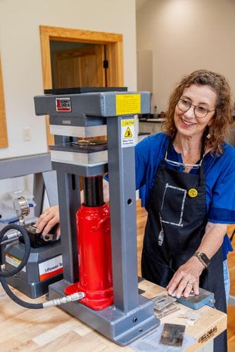 Barbara McFadyen logo