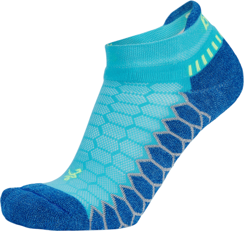Silver No Show Socks /// Balega