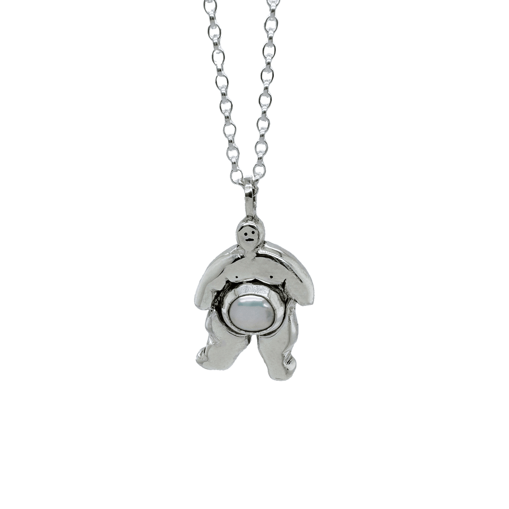 Earl with a P. The Pearl Man Necklace