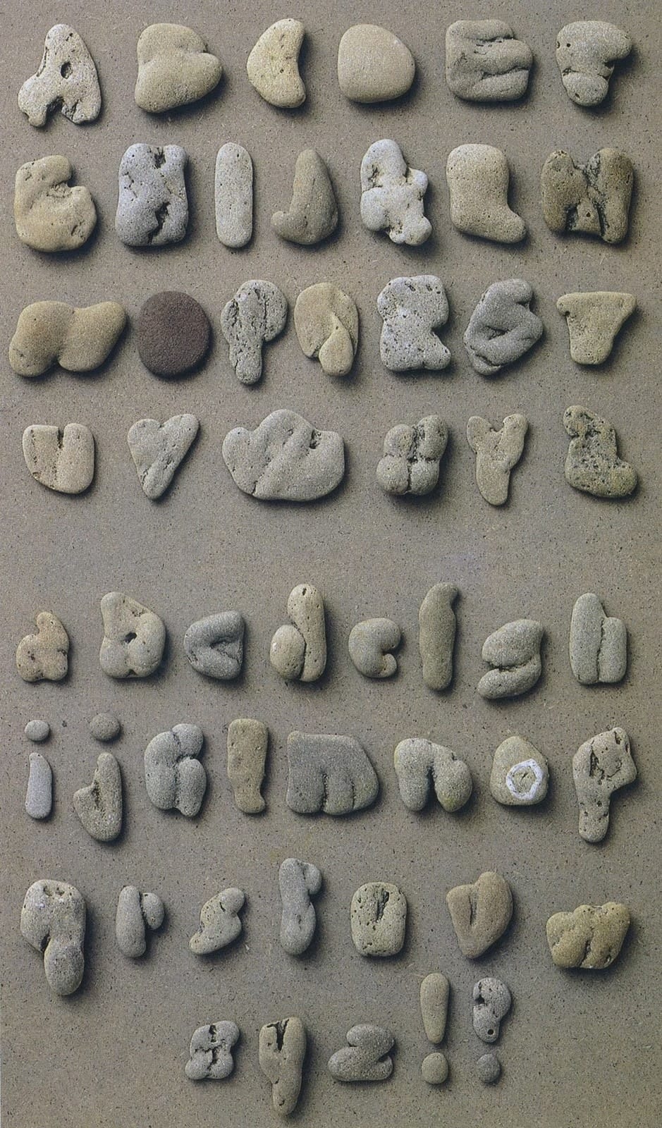 Clotilde Olyff's pebble alphabets