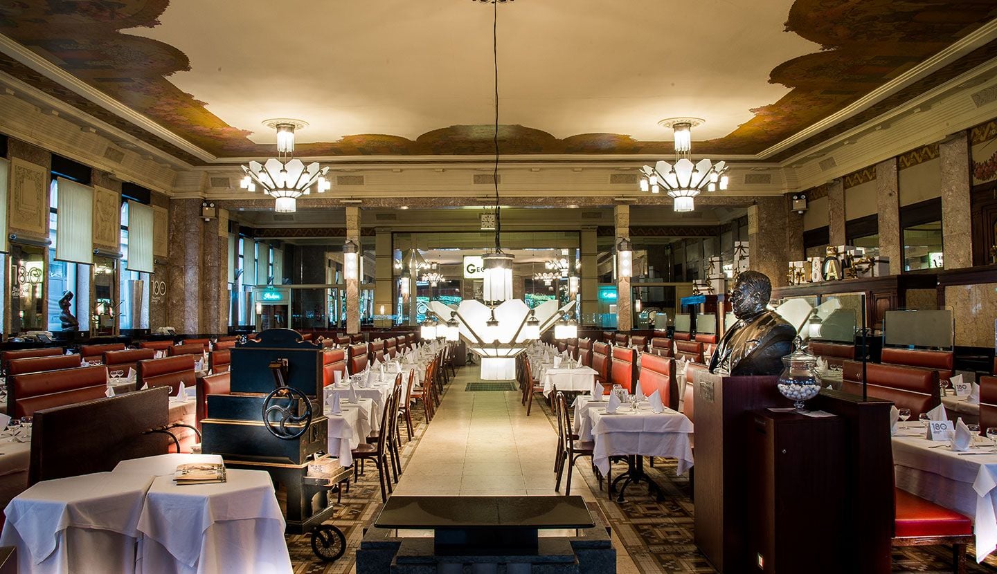 Brasserie Georges, the largest brasserie in Europe