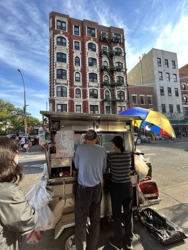 Grand St BBQ Stand