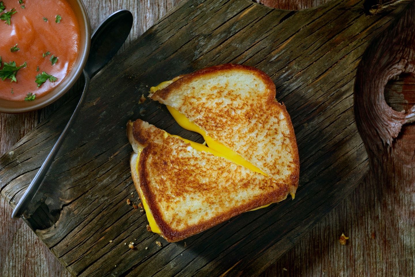 Cutting food on the diagonal