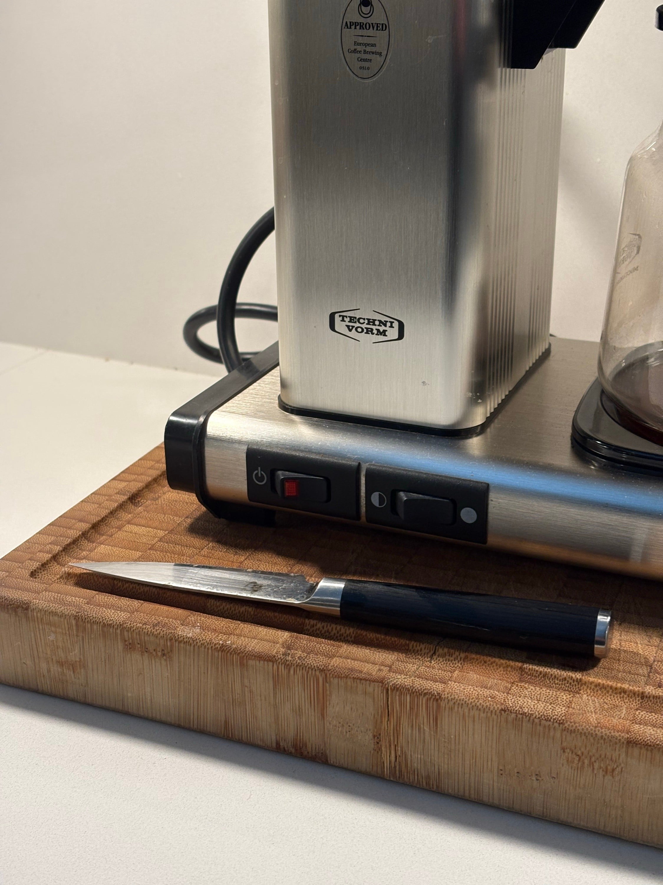 Leaving a knife on the counter