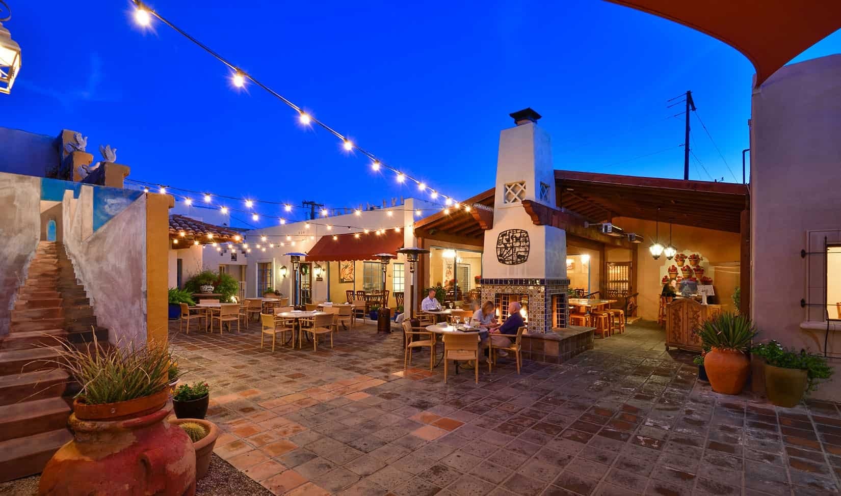 Lodge On The Desert