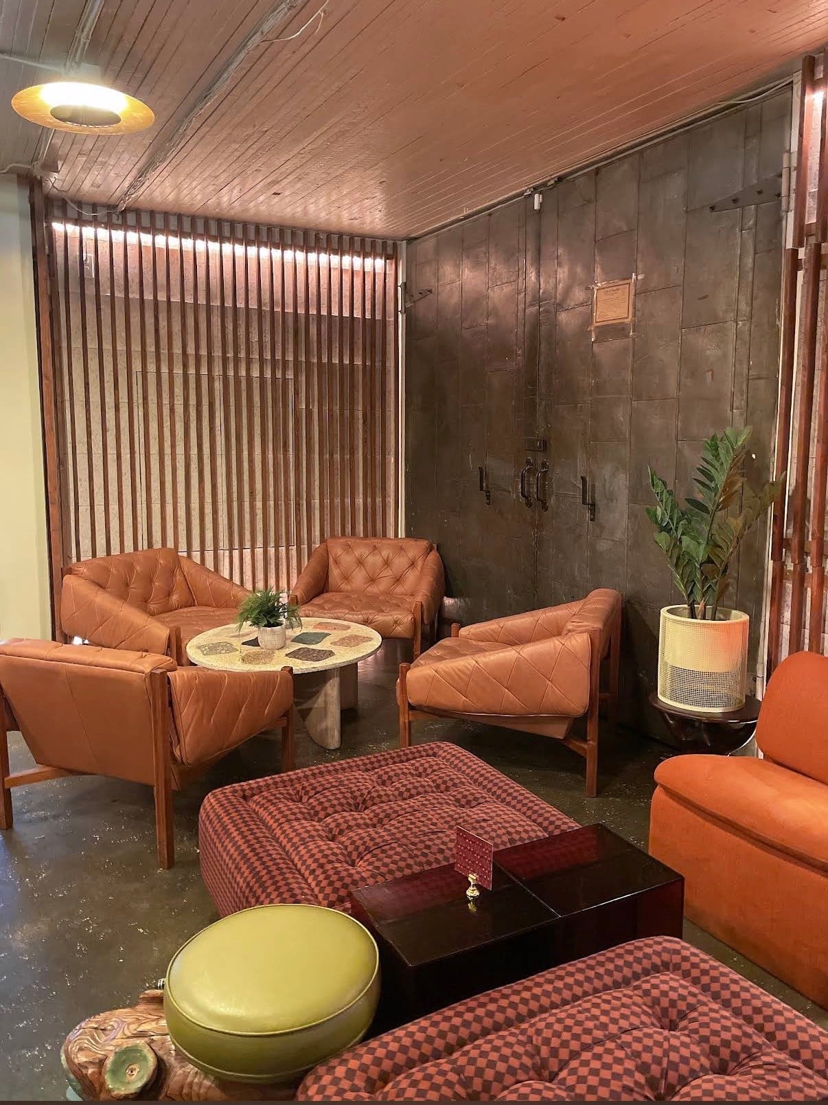 Gemini Room
