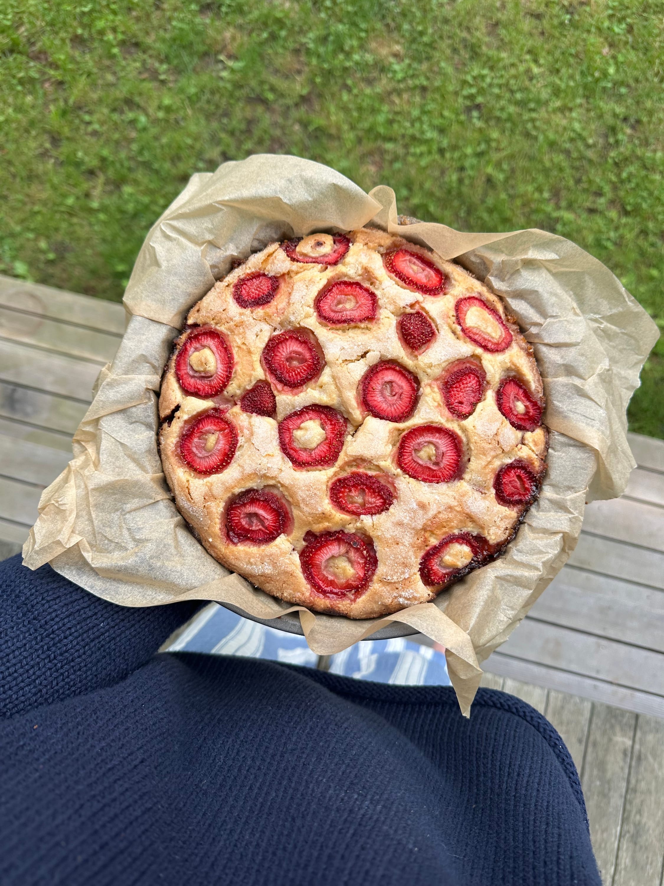 Old-Fashioned Strawberry Cake