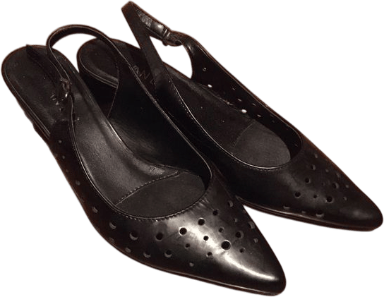 Vaneli Low Wedges