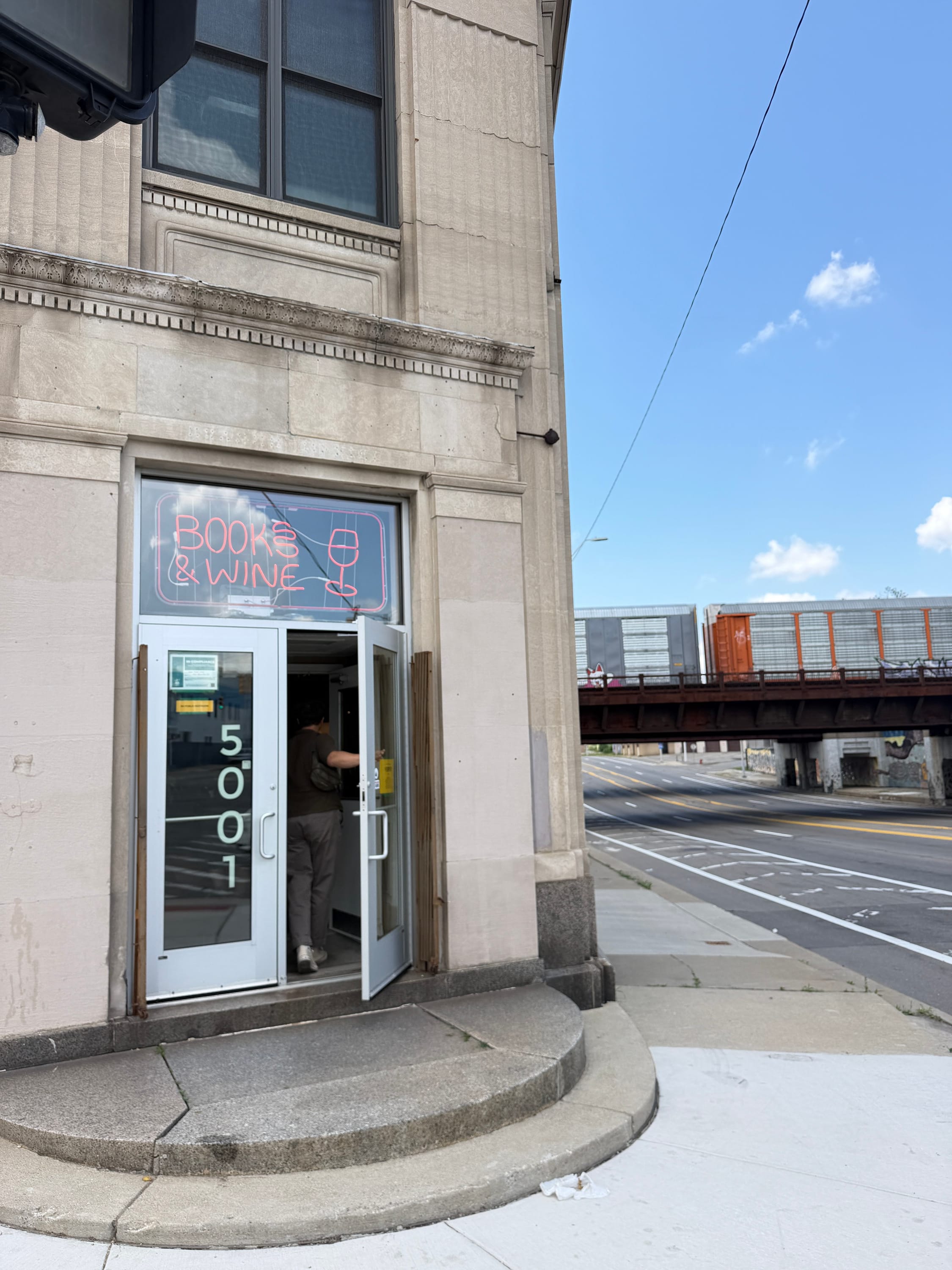 Vesper Books and Wine
