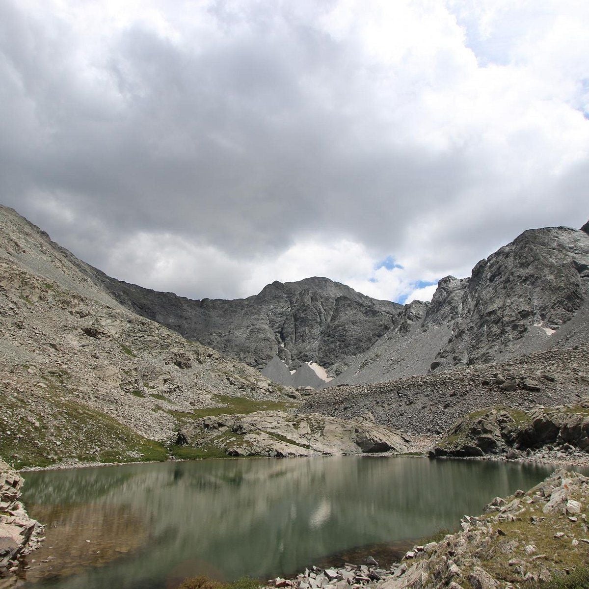 South Zapata Lake Trail