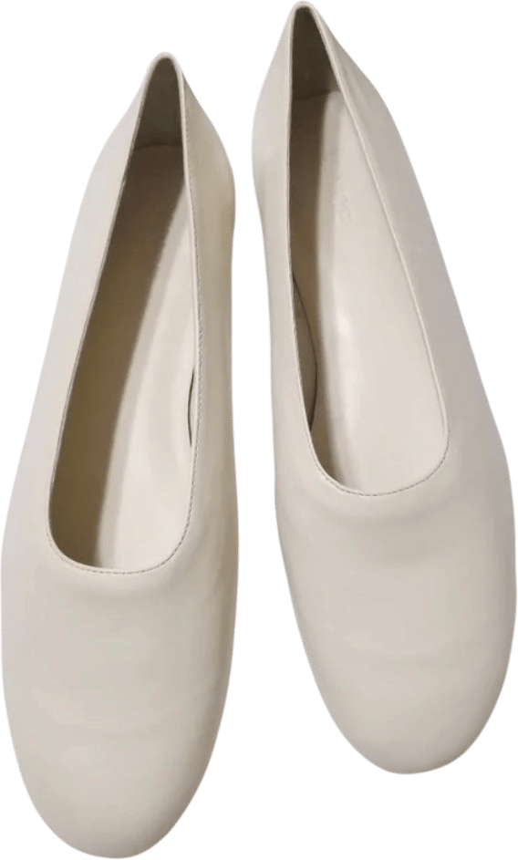 Vince Maxwell flats