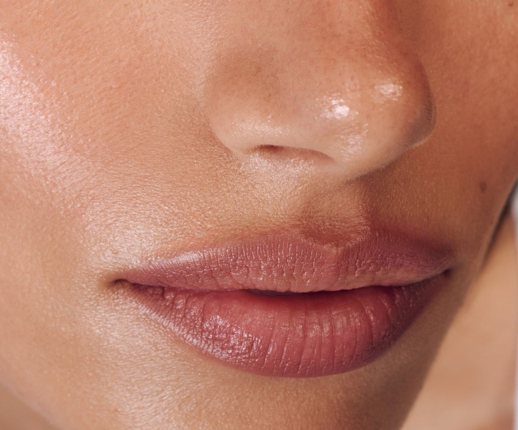 Rhode lip liner lift