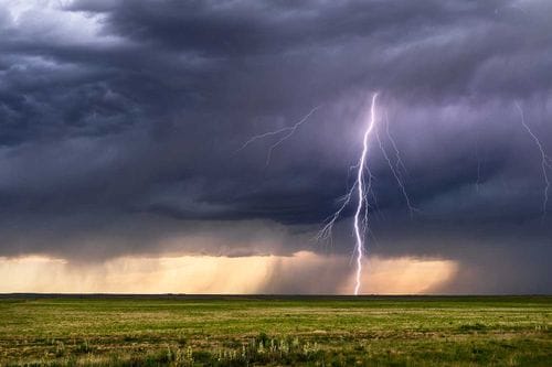 8 pm summer thunderstorms