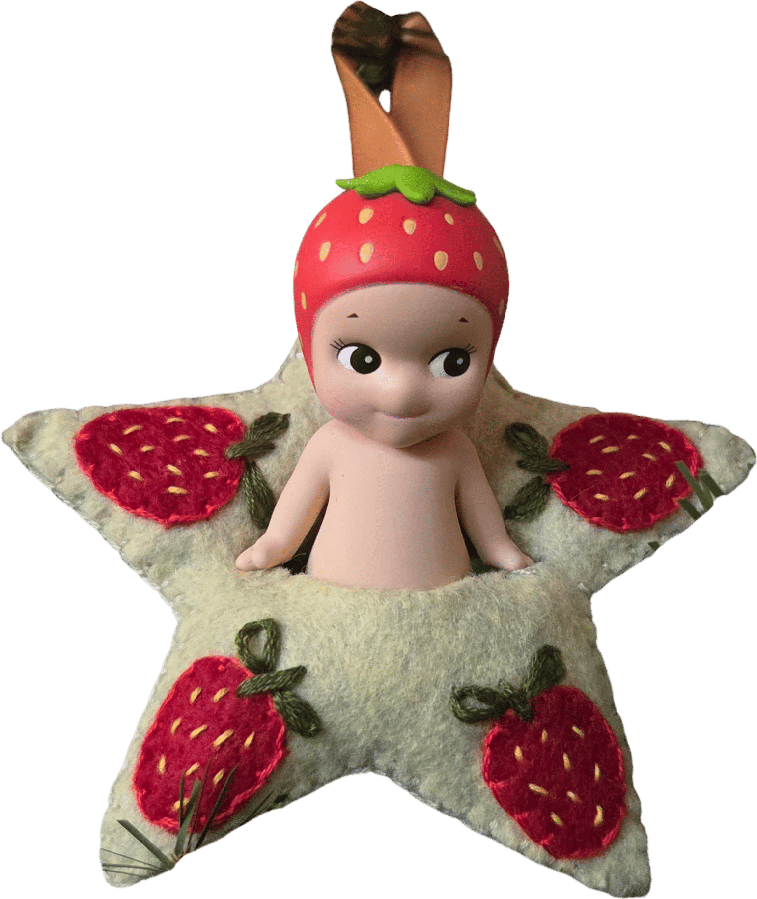 Hand-making felt Christmas ornaments