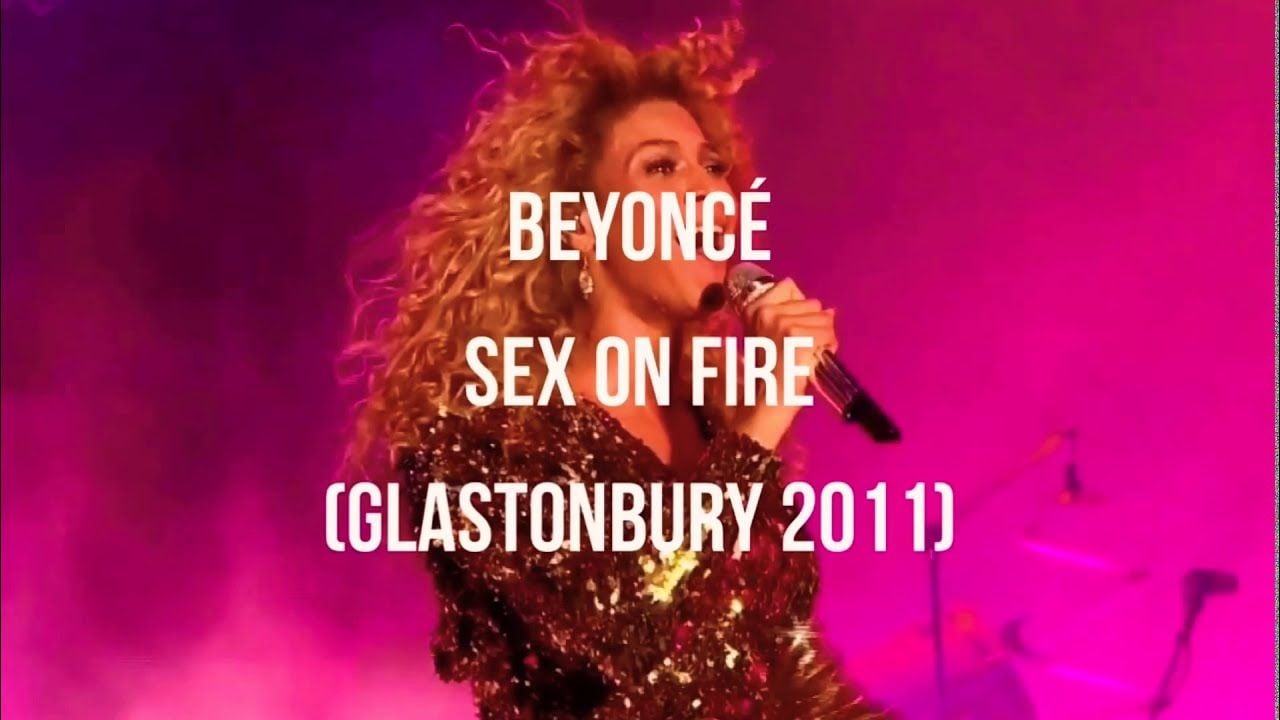 Sex on Fire (Live at Glastonbury 2011)