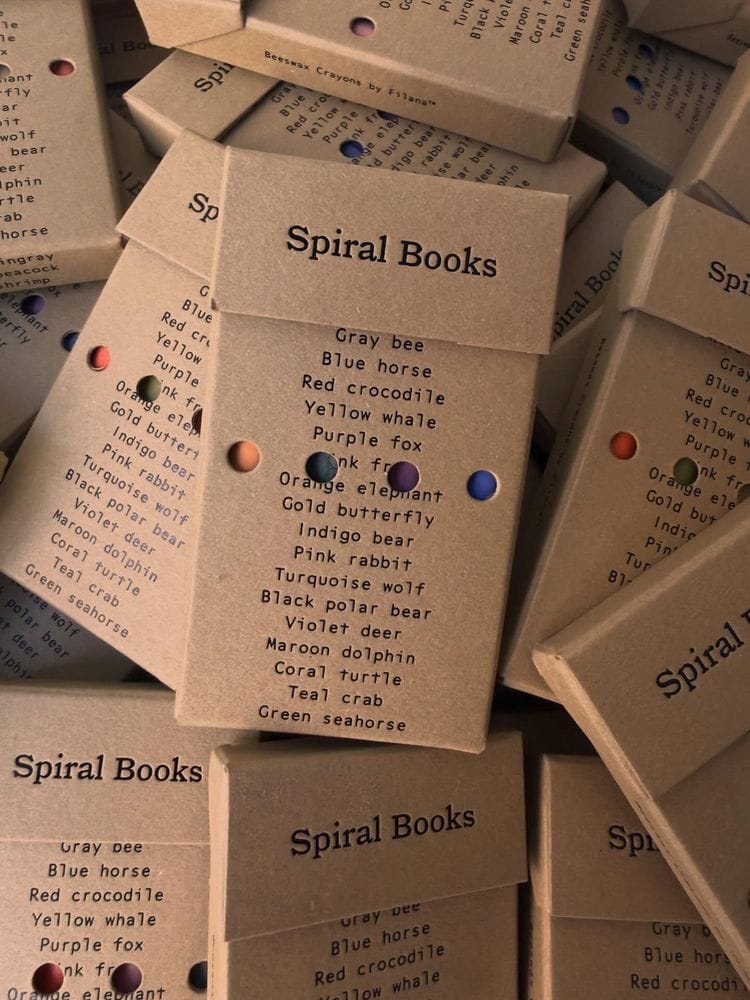 Filana crayons x Spiral Books