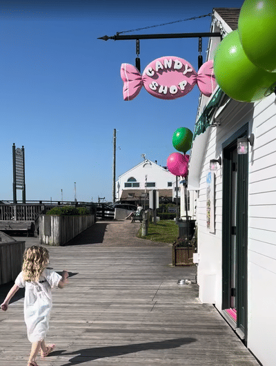 Mystic Park Ice Cream & Candy Shop