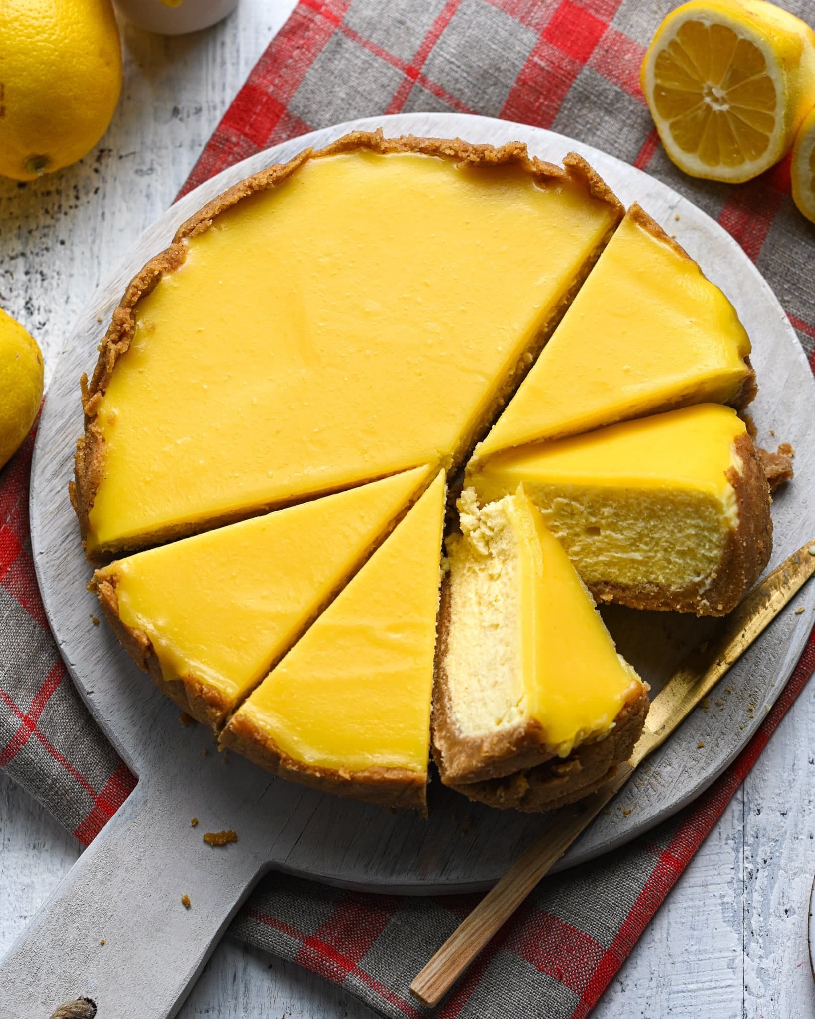 Lemon Curd Cheesecake