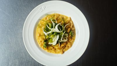 Caramelised Fennel, Olives & Creamy Beans