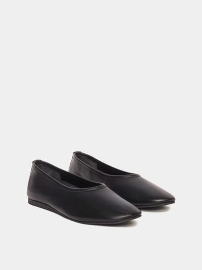 Trofa Black Leather Ballerina
