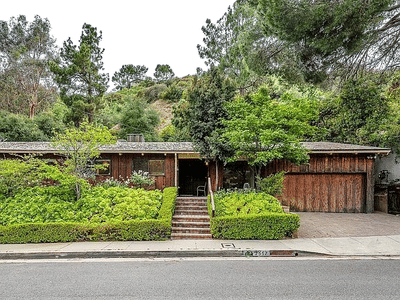 2557 Laurel Pass, Los Angeles