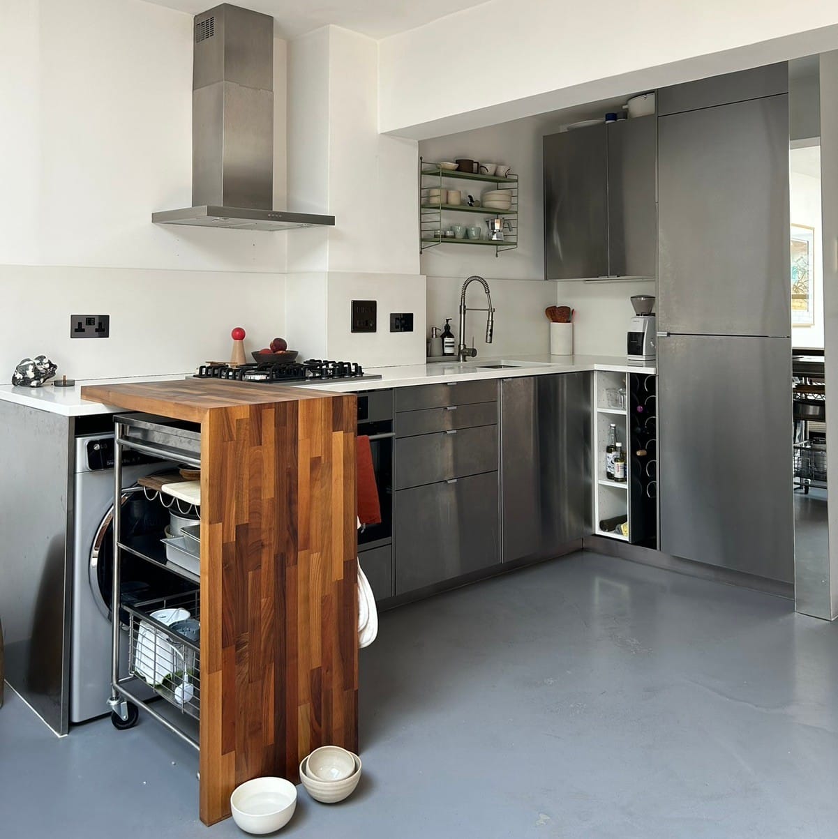 happy kitchen
