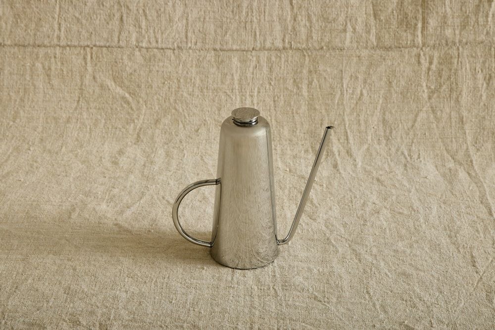 Dripless Oil Can