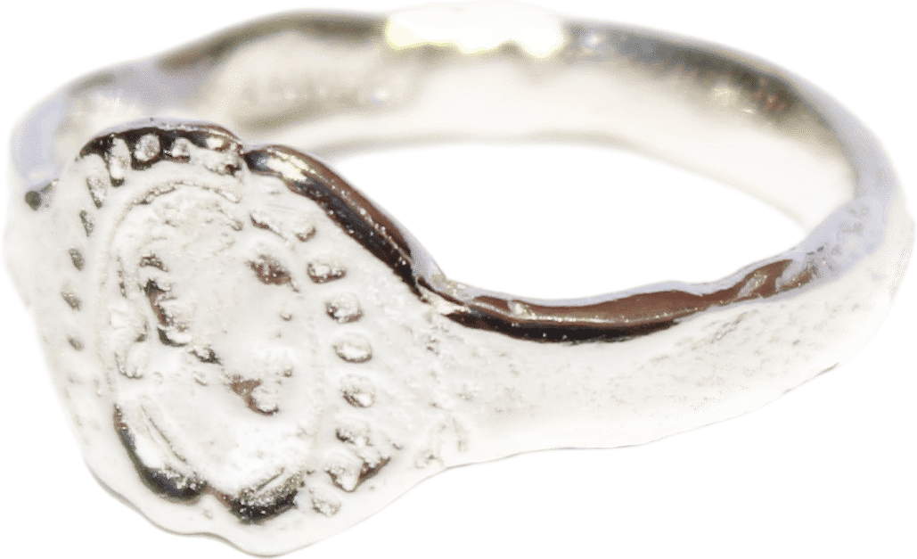 Soft Cameo Ring in Silver