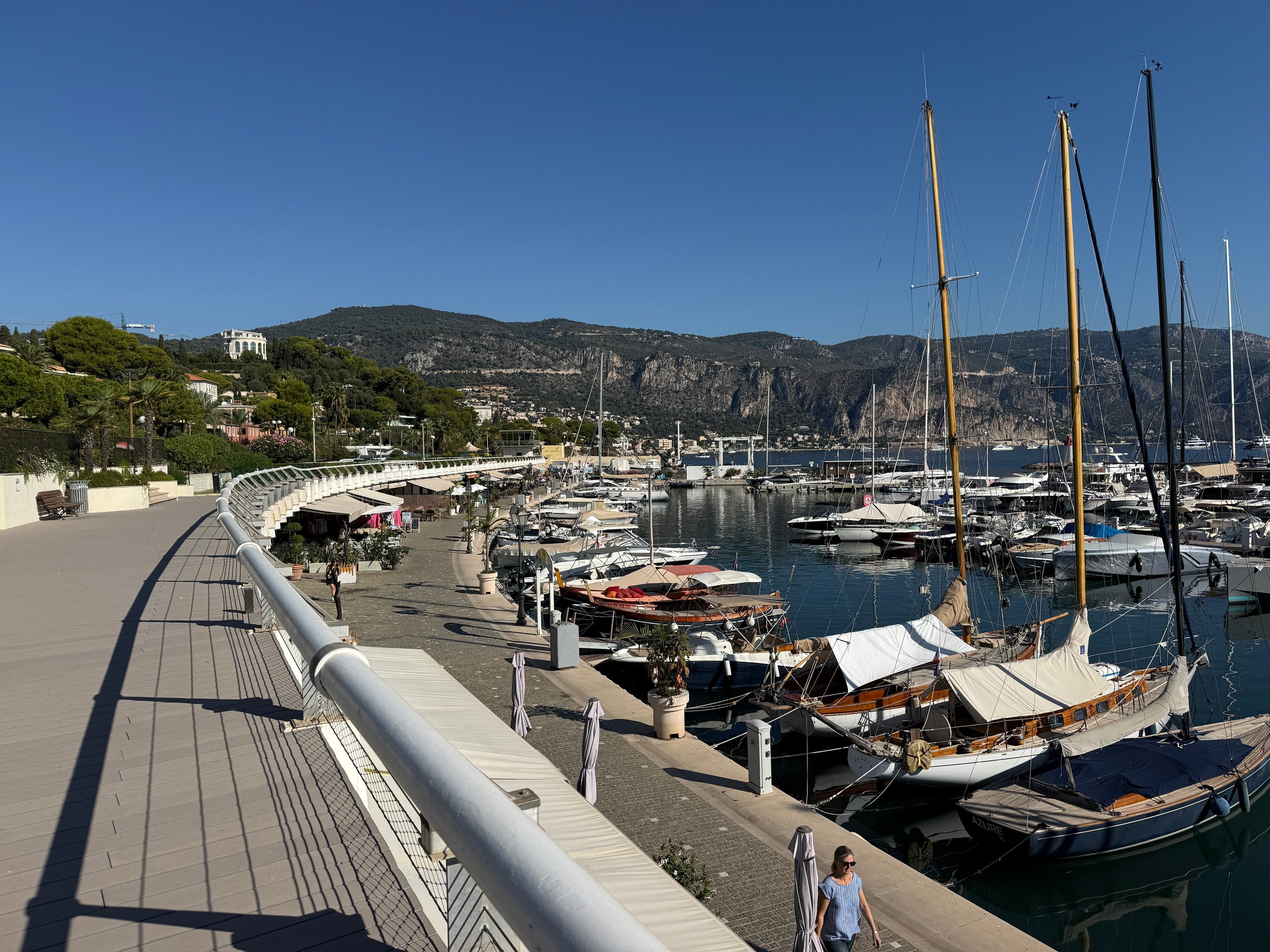Saint-Jean-Cap-Ferrat: Anchoring, Provisioning & More