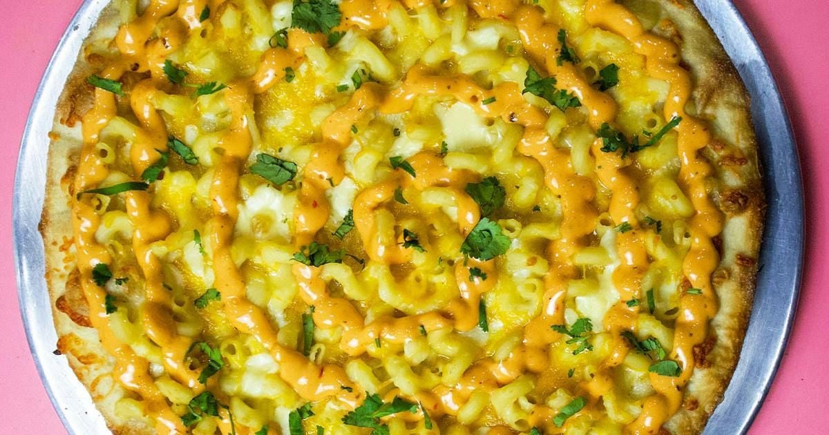 Mac & Cheese Pizza