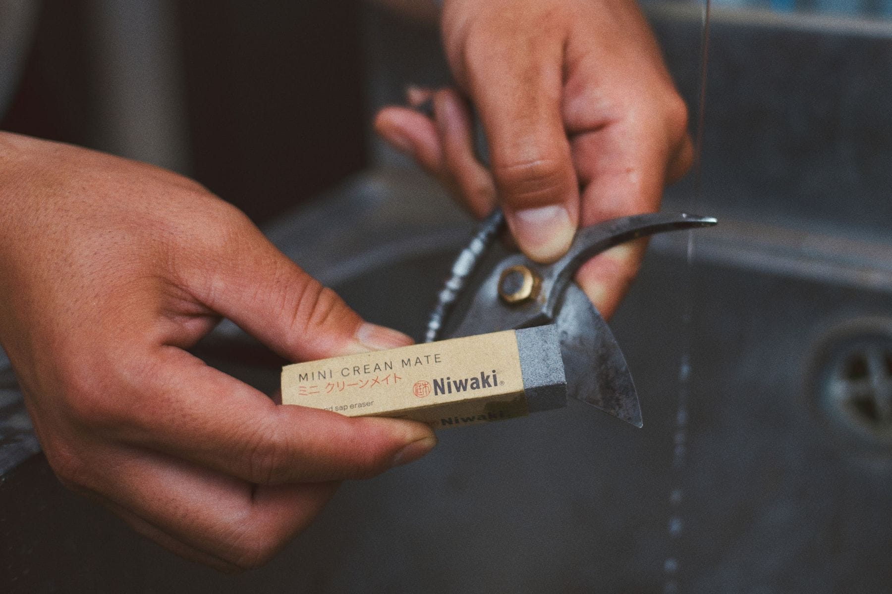 Niwaki Mini Clean Mate Rust and Sap Eraser