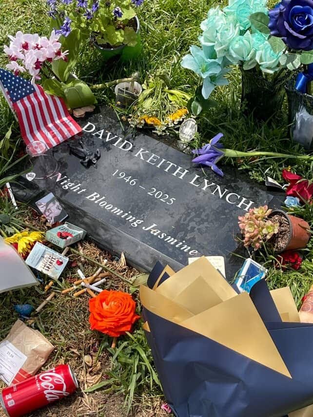 epitaphs commemorating favorite scents