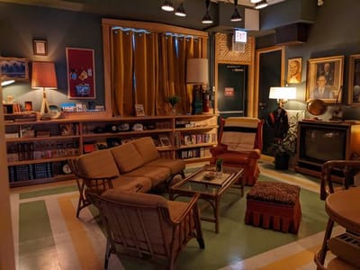 Consignment Lounge