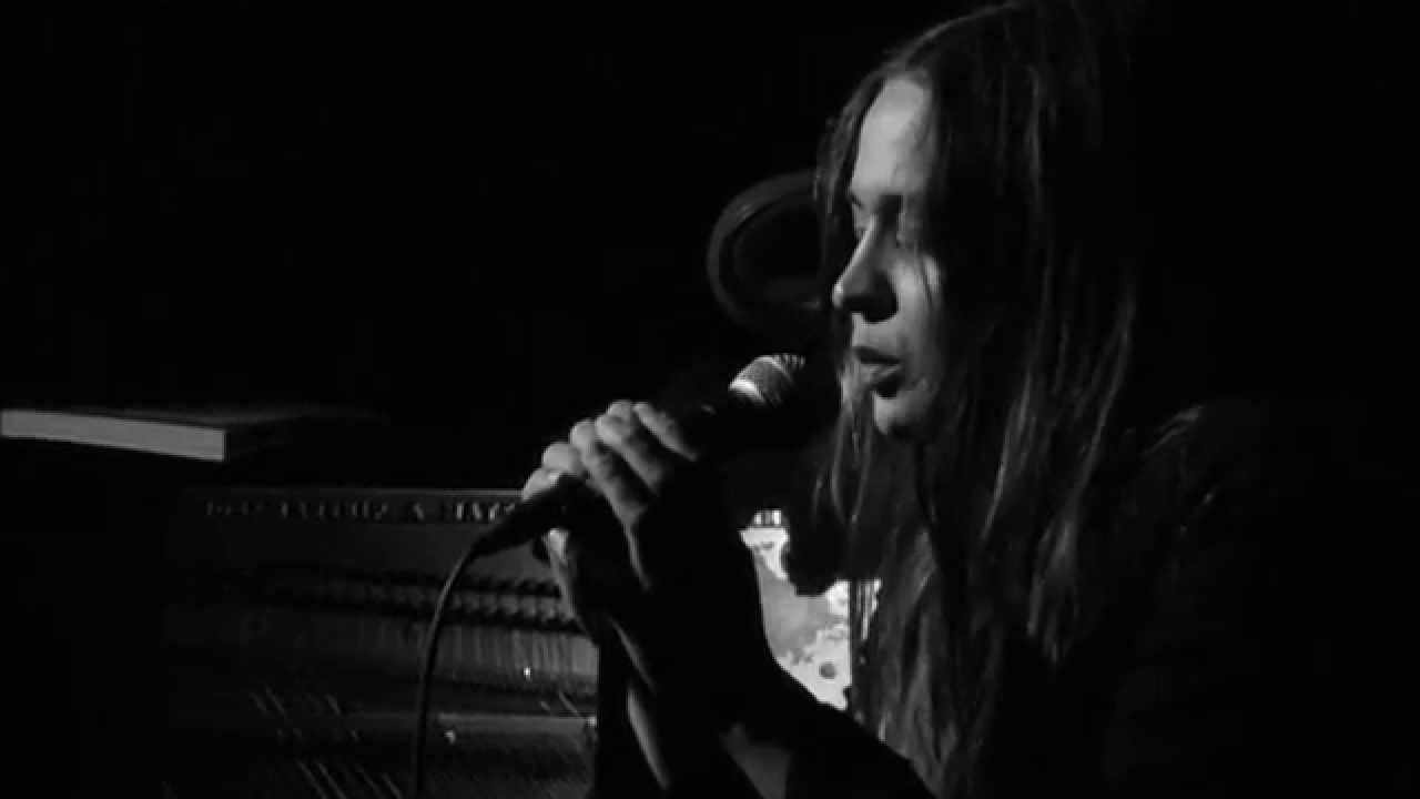 Fiona Apple — I know (live @Largo)