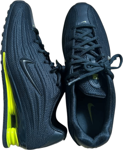 Nike Snox Sneakers