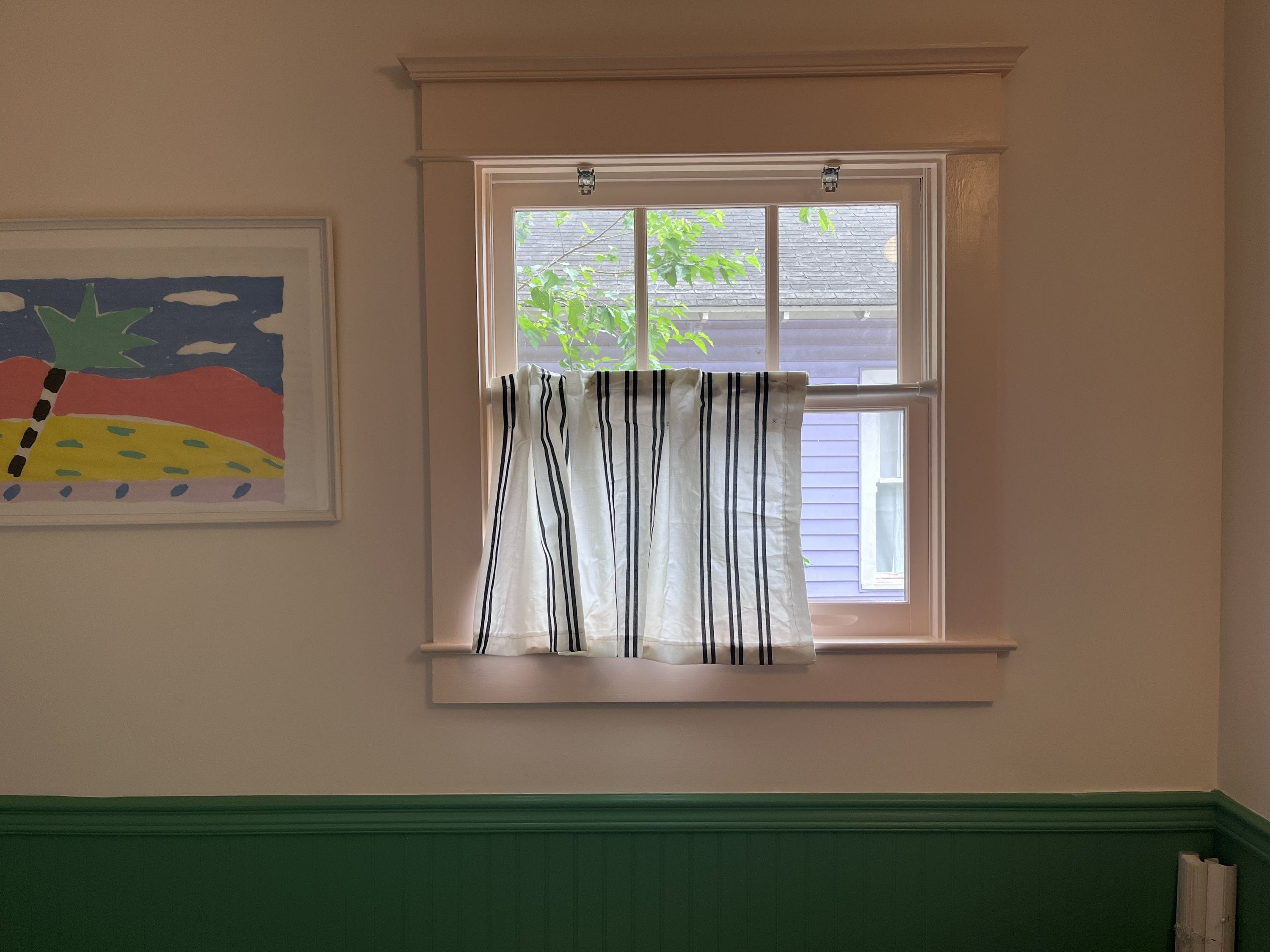 Hand sewing your own café curtain