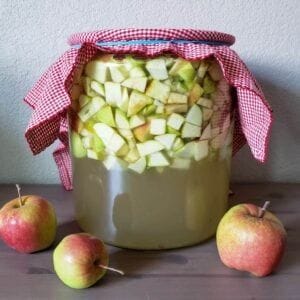 Homemade Apple Cider Vinegar