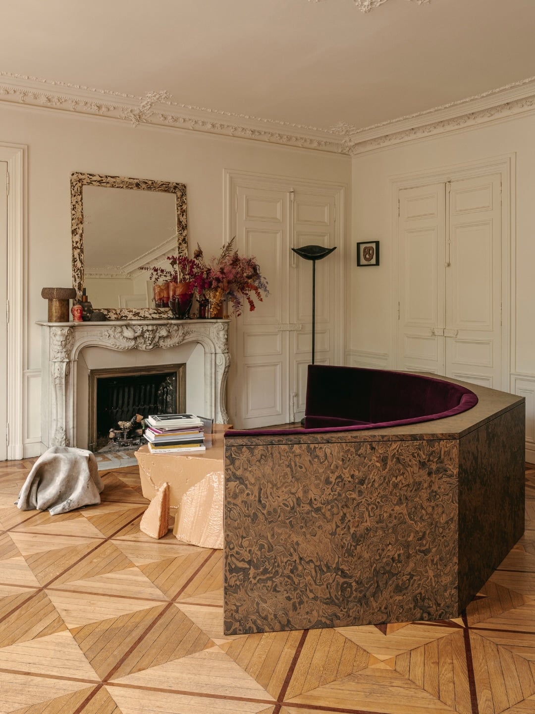 Croissant Round Sofa