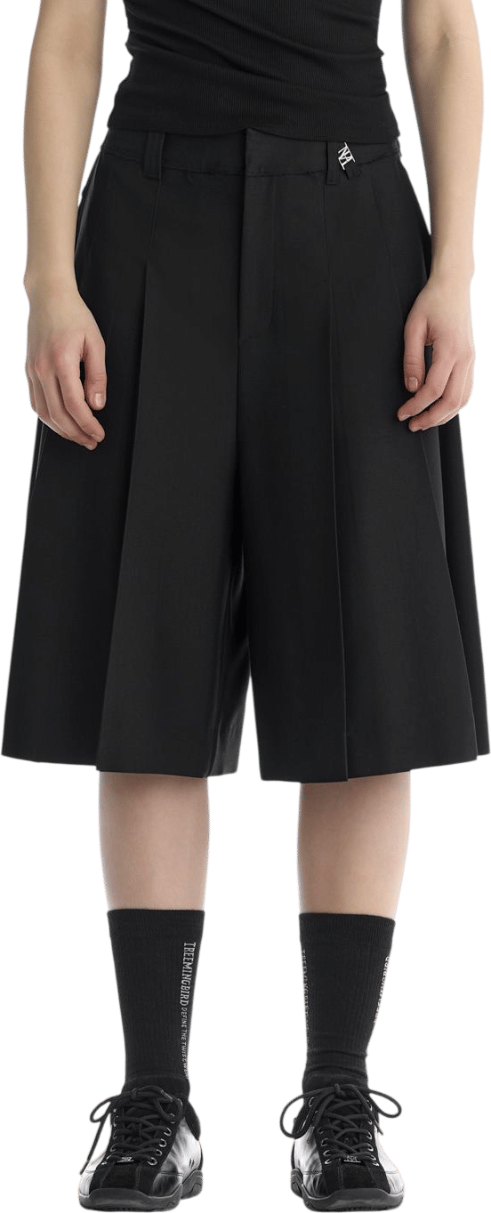 Rivet Detail Pleated Shorts [Black]