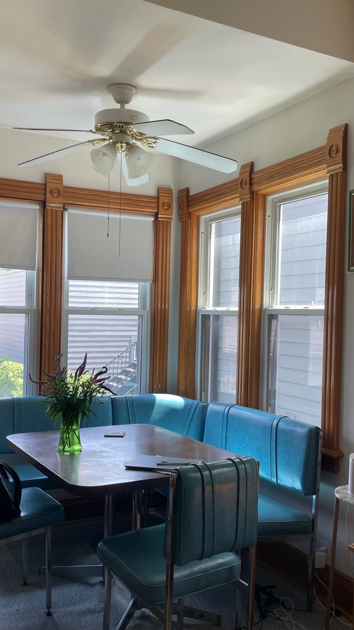Kitchen nook on Facebook marketplace
