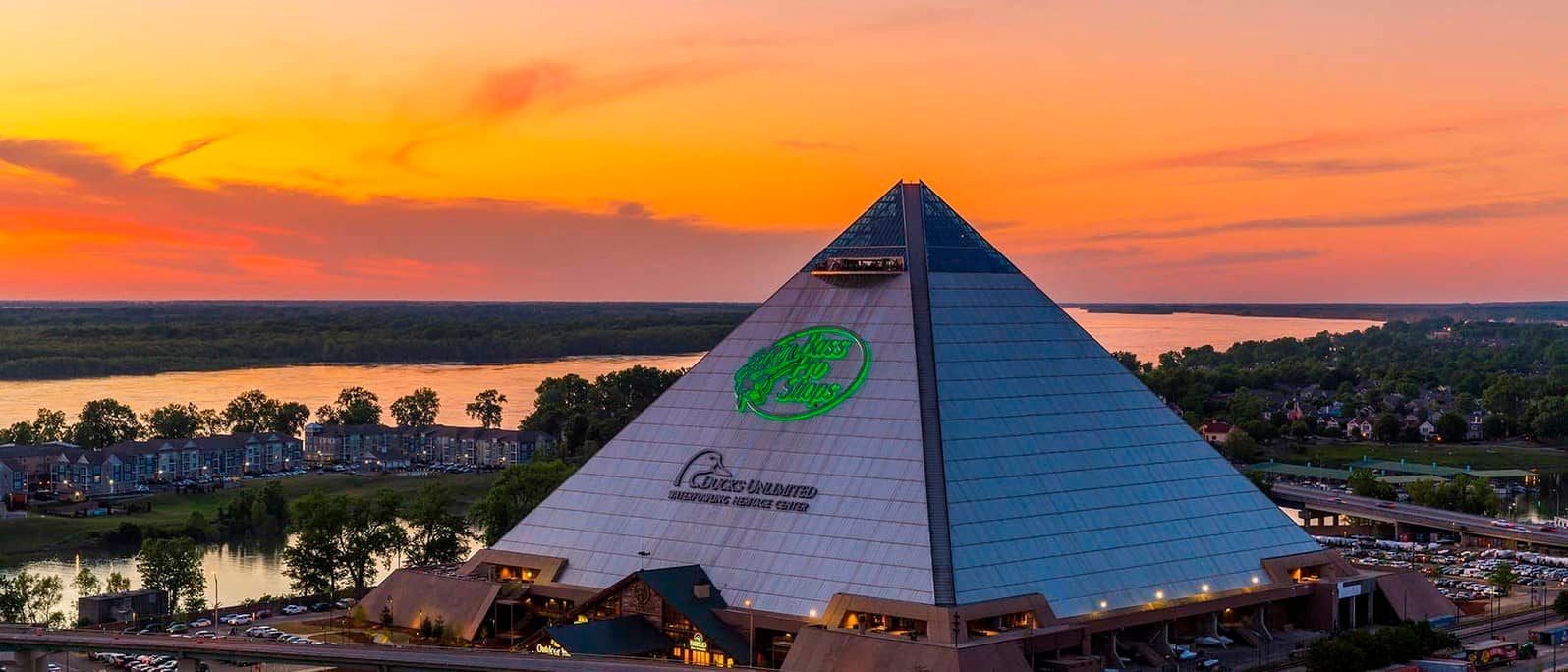 Bass Pro Shops at the Pyramid